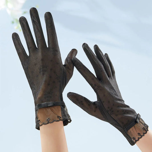 Sun Protection Lace Gloves Summer Touchscreen Breathable Non-Slip Driving Gloves Elegant Lace Design for Women Outdoor Shopping