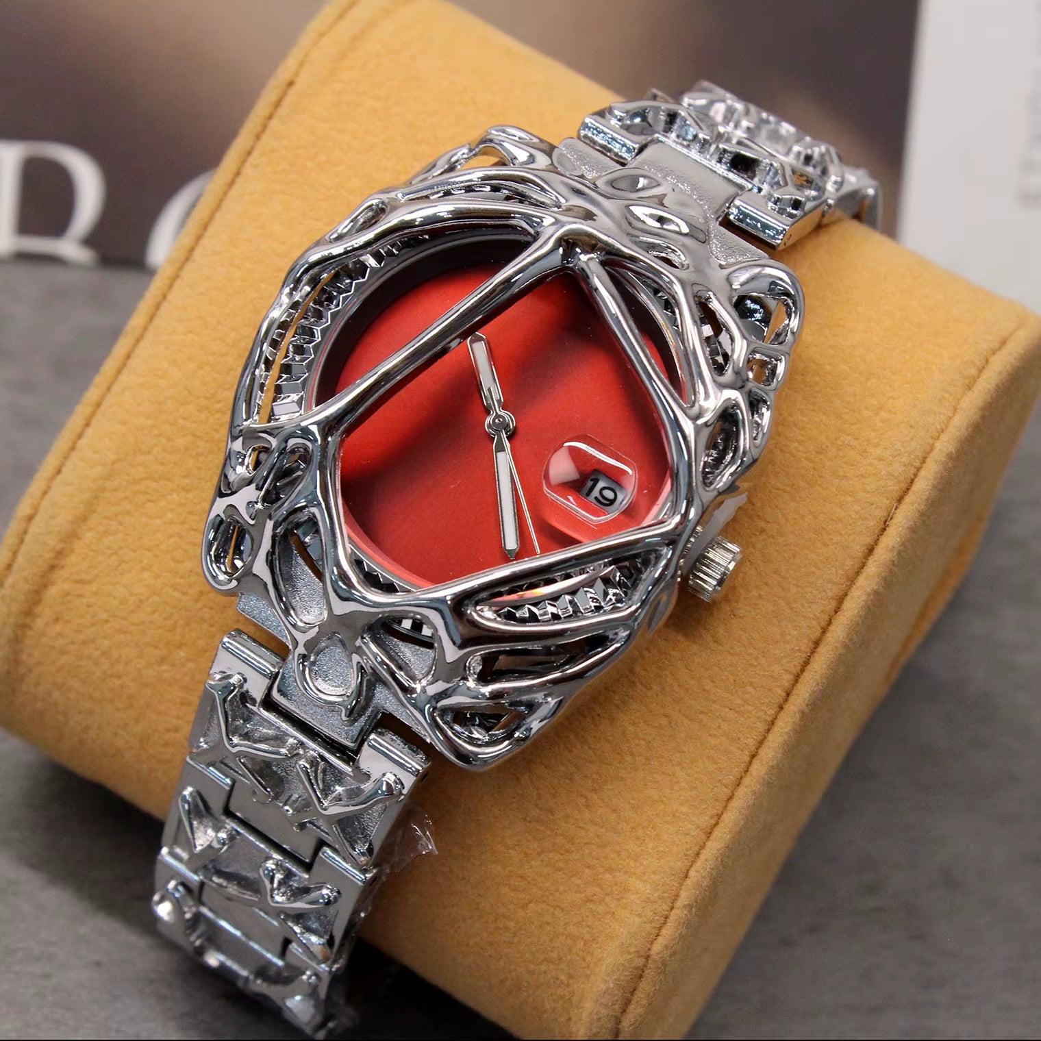 Stylish opposite Sex Vine Watch Alabaster Style Retro Y2K European American Watches Special-Shaped Advanced Ins Niche Watches