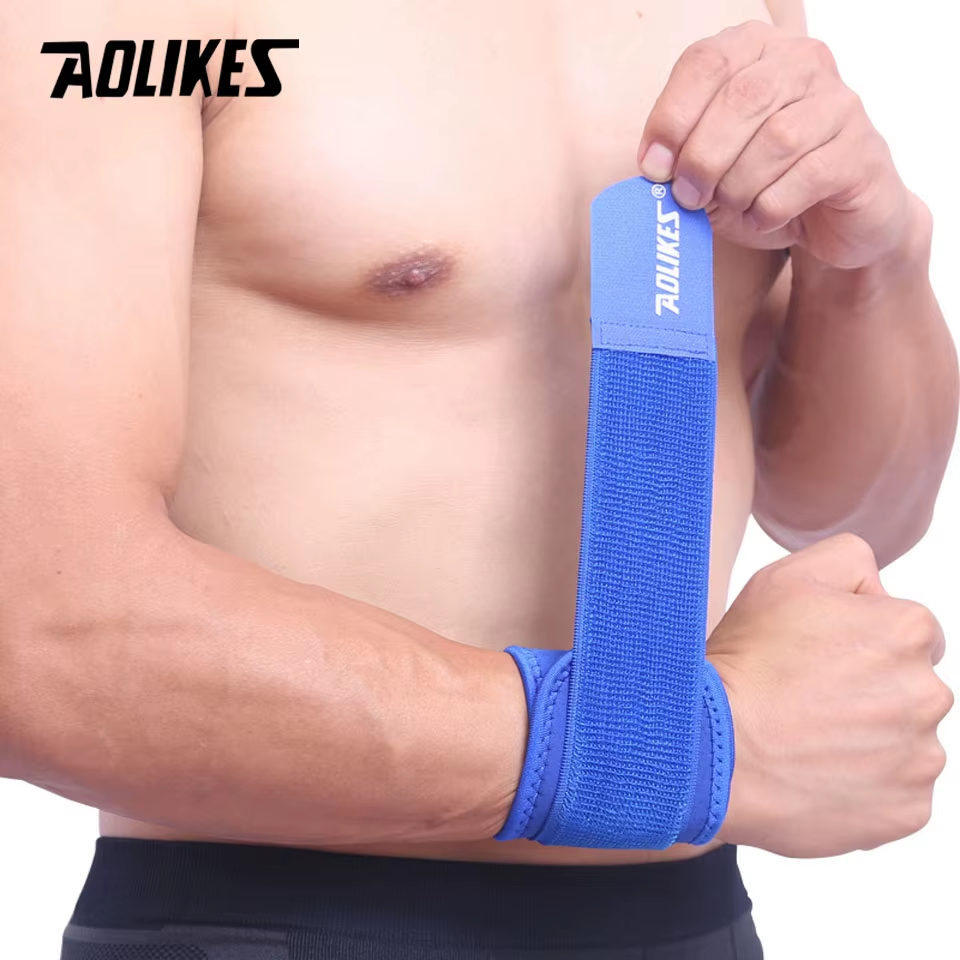 1PCS Adjustable Wrist Support Brace Brand Wristband Men and Women Gym Wrestle Professional Sports Protection Wrist