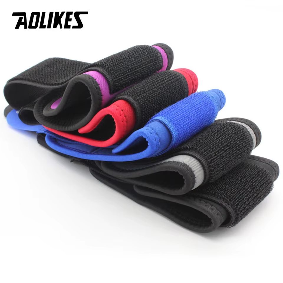 1PCS Adjustable Wrist Support Brace Brand Wristband Men and Women Gym Wrestle Professional Sports Protection Wrist
