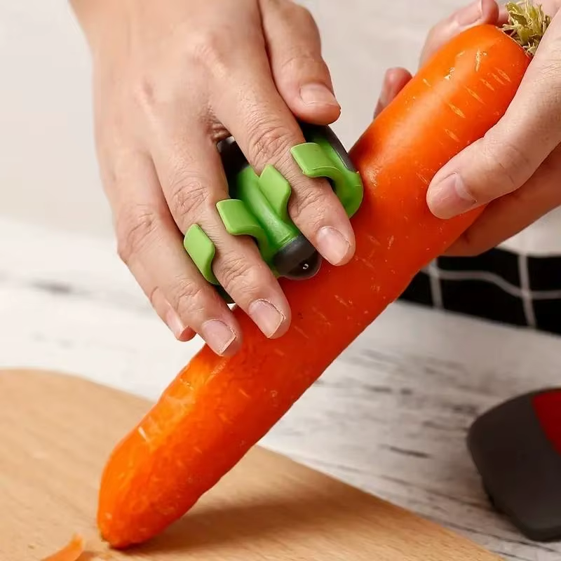 1 Peeler in Black Green Color with Rubber Finger Grip, Easy to Remove Fruit and Vegetable Peels, Quick Meal Preparation