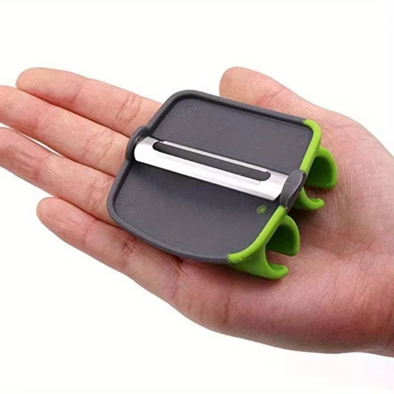 1 Peeler in Black Green Color with Rubber Finger Grip, Easy to Remove Fruit and Vegetable Peels, Quick Meal Preparation