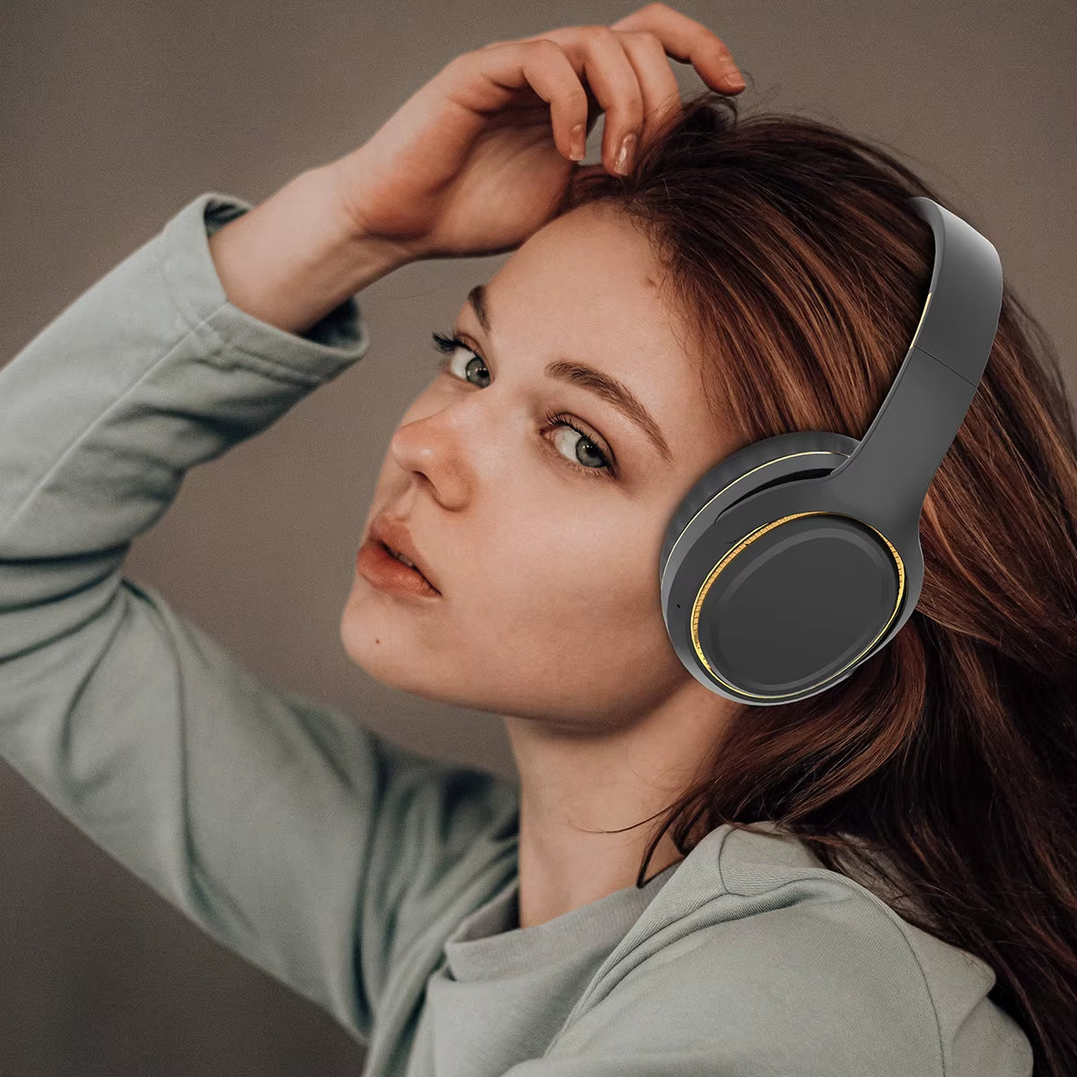 TWS Bluetooth Headphone Wireless Music Headset over the Ear High Fidelity Bass Stereo Sports Bluetooth Earphones with AUX Cable