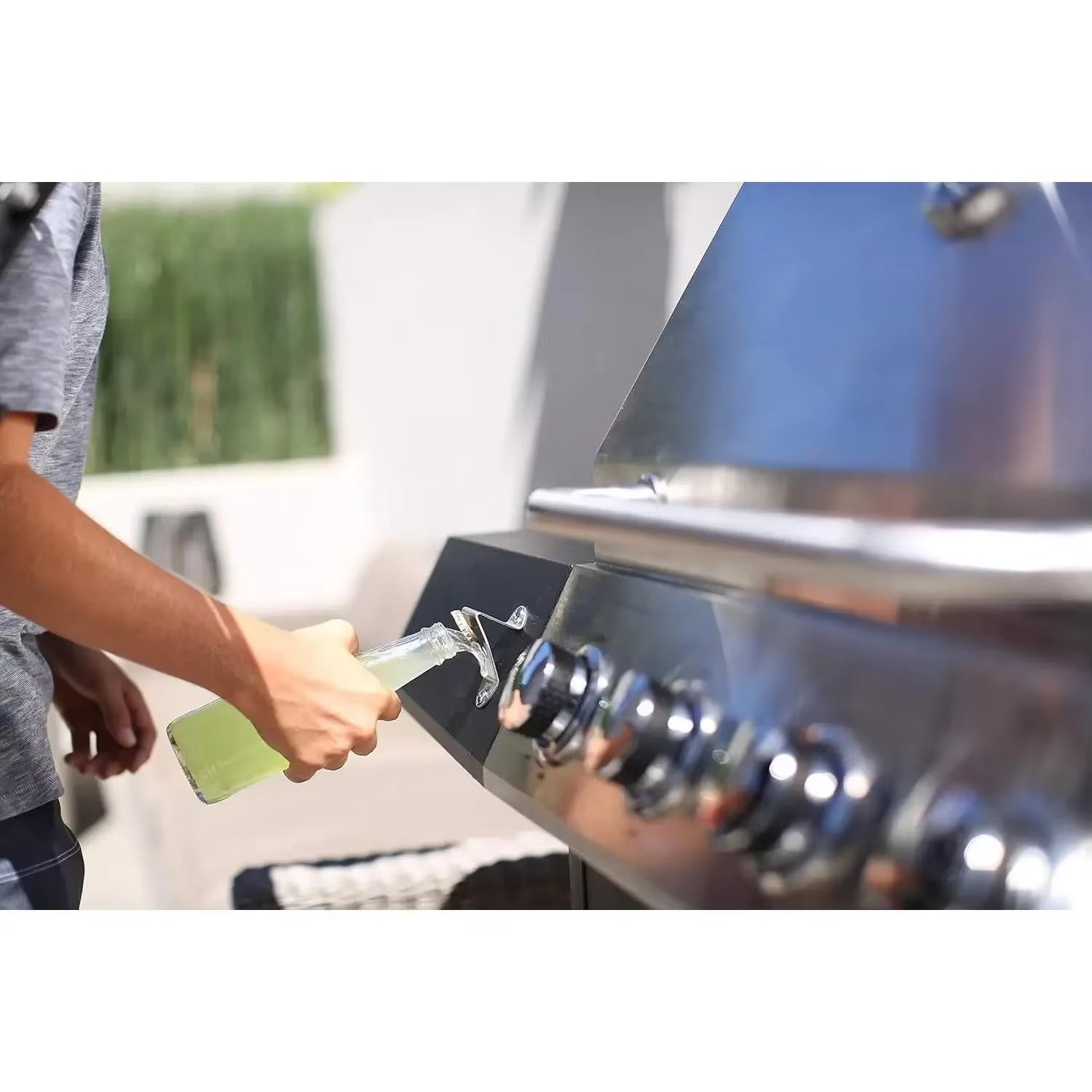 4-Burner Gas Grill, 44,000 BTU Stainless Steel Full Size Propane Grill with Cast Iron Grates, Outdoor Barbecu with Large Space