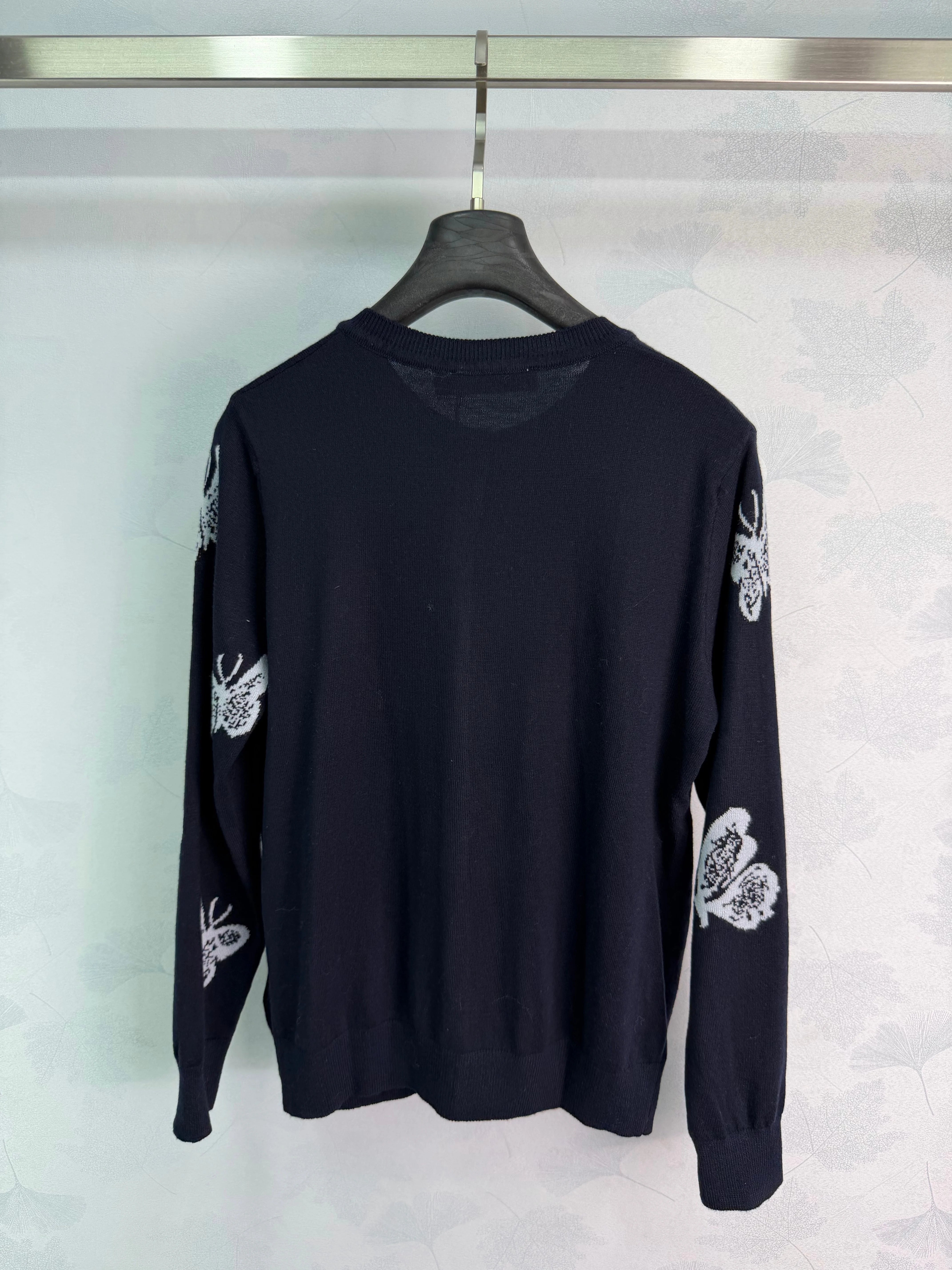 2026 Women Knitwear Crew Neck Butterfly Jacquard Cardigan Front Button Closure Ribbed Hem Cuff