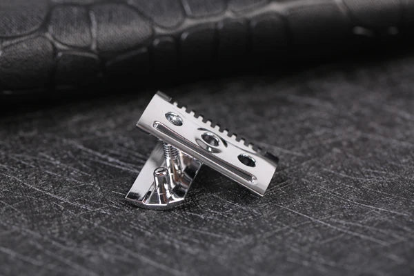 "The FLIPSIDE by YAQI" A Dual Comb Dual Aggression Level Mens Razor Head In Chrome