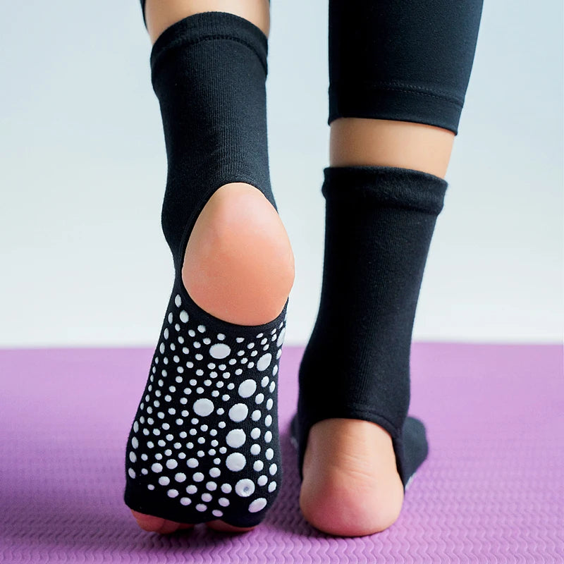 Hot Two Toe Yoga Socks Silicone Non Slip Quick-Dry Pilates Sock Foot Heel Cotton Ventilation Ballet Dance Sock for Women Fitnes