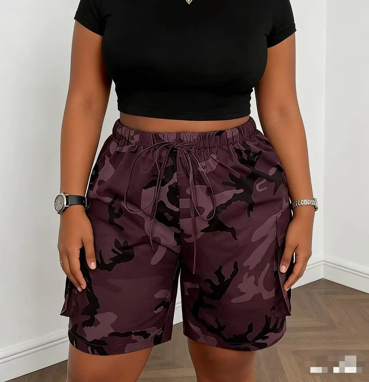 Plus size women's camouflage drawstring cargo shorts; high waist loose big pocket knee-length shorts; hot girl street style knee-length shorts
