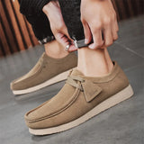 Men's Lightweight Casual Shoes One pair of men's spring/summer outdoor casual running shoes Sizes 39 to 47