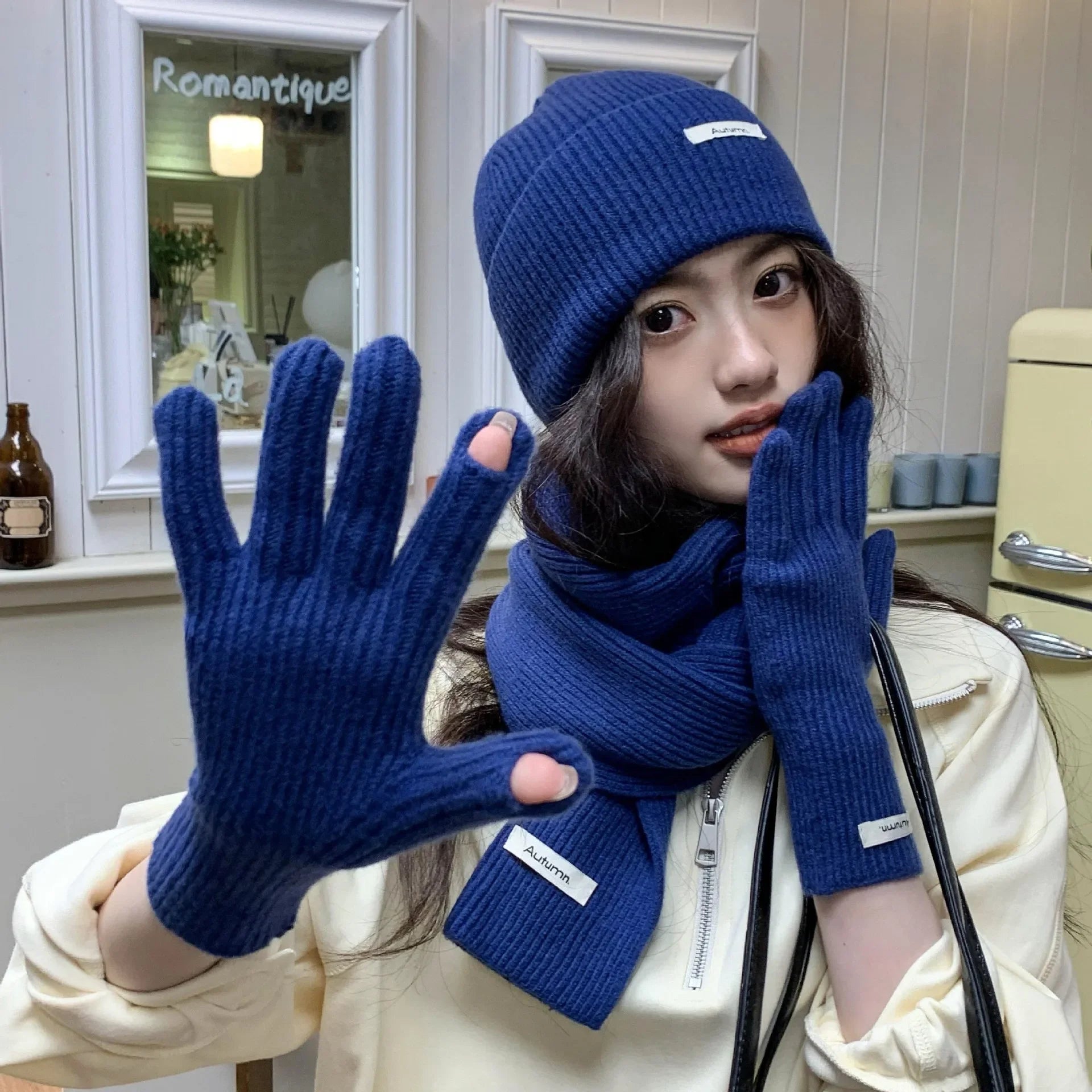 Solid Color Touch Screen Gloves Women Korean Autumn Winter Warm Knitted Three-piece Set Scarves Gloves Hat Women's Glove Sets