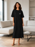 Smiley Letter Print Side Split Loose Oversized Women T‑Shirt Maxi Dress, Crew Neck Short Sleeve Casual Long Tee Dress, Soft Loungewear Nightgown, Streetwear Sundress for Daily Home Party Vacation Travel Shopping Casual Occa
