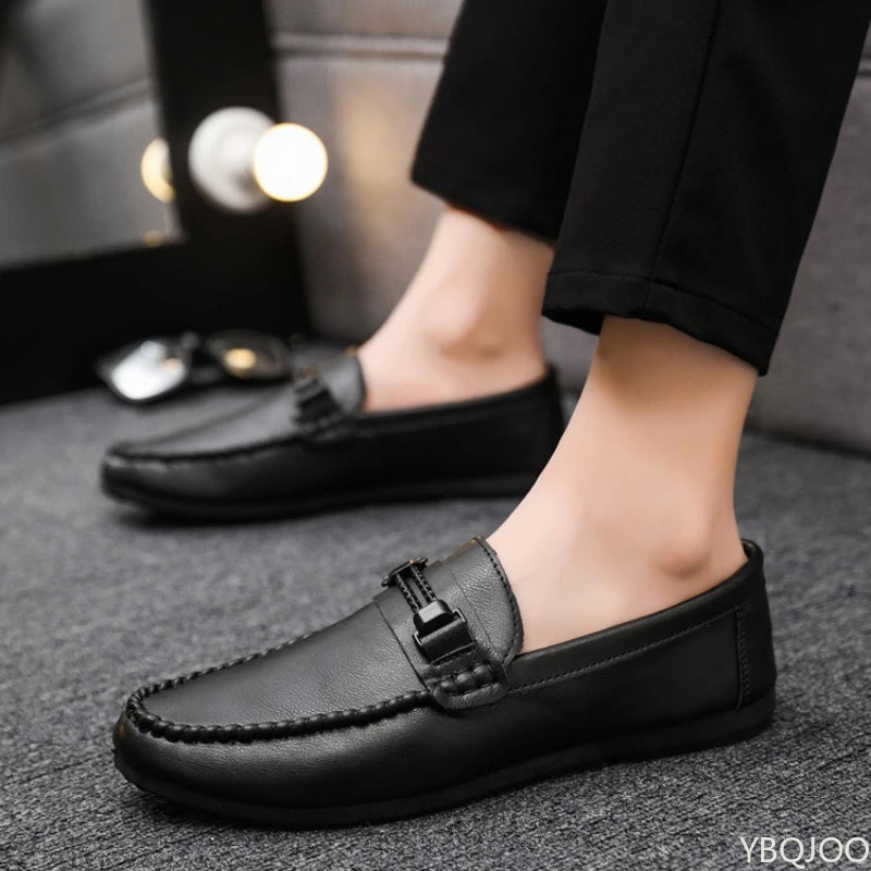 Simple comfortable new spring summer soft soled lightweight men's fashionable versatile men's thick soled breathable men's shoes