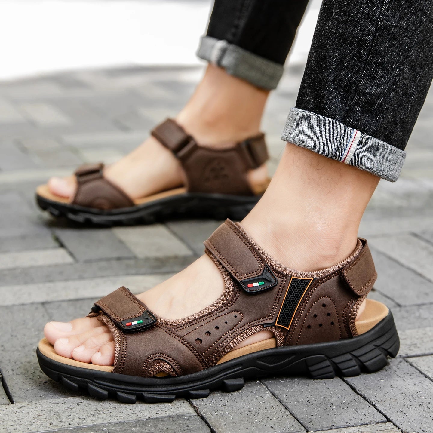 Outdoor Summer Sandals Outdoor Men's Leather Beach Shoes Breathable Casual Sandalias Man Wading Shoes Non-slip Slippers Sandaly