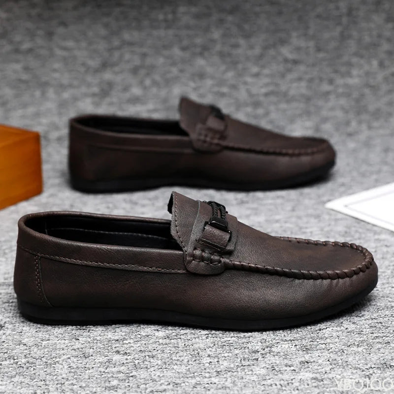 Simple comfortable new spring summer soft soled lightweight men's fashionable versatile men's thick soled breathable men's shoes