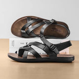 Fashion New Men Gladiators Black Buckle Strap Patent Leather Casual Shoes Summer Rome Breathable Beach Sandals Outdoor Slippers