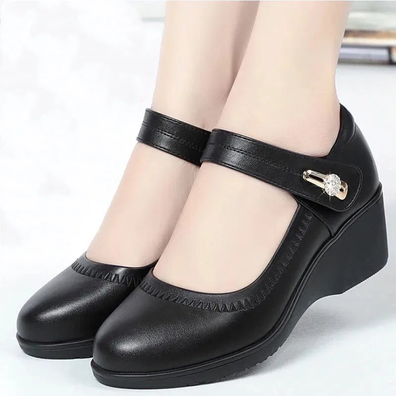 Cresfimix Women Classic Light Weight Round Toe Black Pu Leather Square Heel Pumps for Office Lady Shoes Sapatos Azuis C6446c