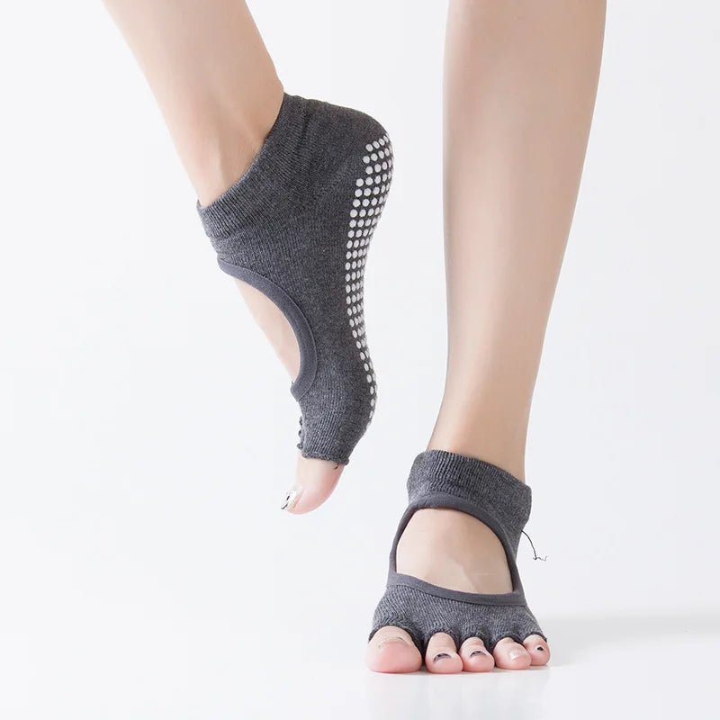 Women Backless Five Toe Yoga Socks Non-Slip Cotton Ladies Dance Ballet Socks Open Half Breathable Fitness Sport Sock for Pilates