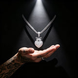 Bling Crown Love Heart Charm Rhinestone Heart Crown Jewelry For Men Women Trendy Rap Accessory Romantic Lovers Fine Jewelry Gifts for Girl Boy Friends Iced Out Crowned Heart Pendant Micro Pave Cubic Zirconia 18K Gold Plated H