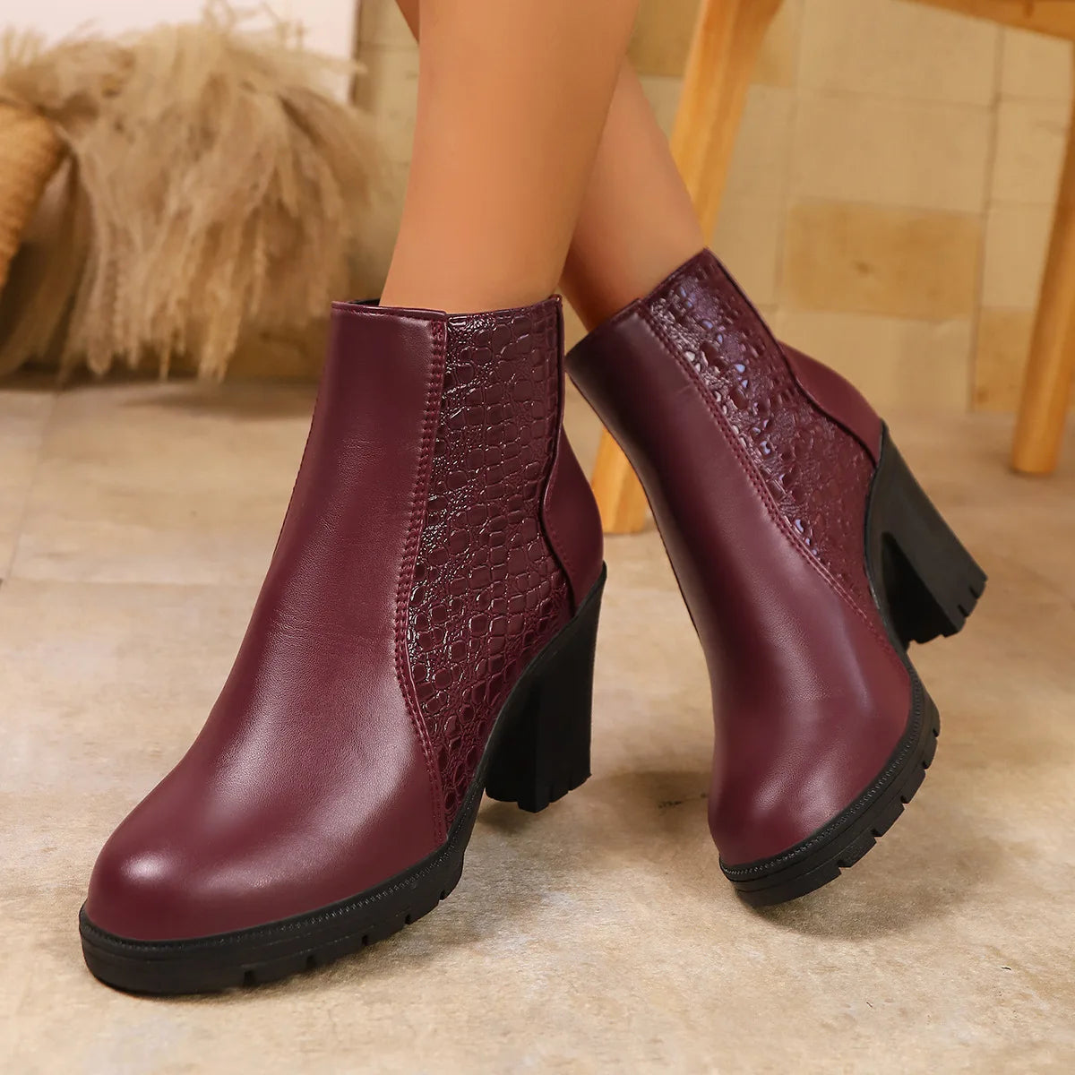 Women's New Ankle Boots 2025 Autumn Thick Heel High-heeled Short Boots with Zipper Splicing Plus Size Fashion Short Boots