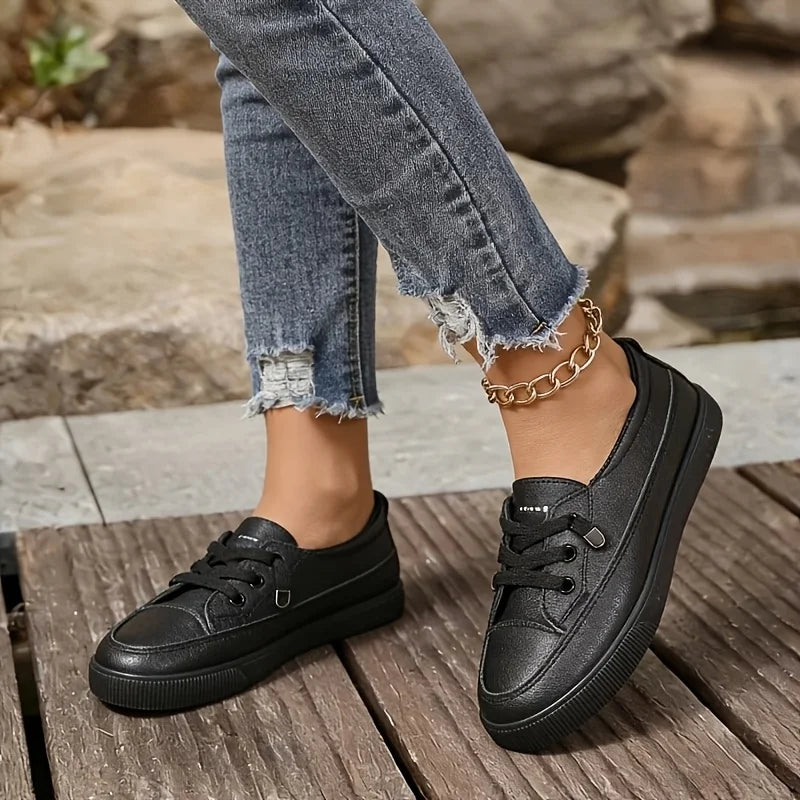 Women Mule Sneakers Slip On Half Slippers 2026 New Fashion Round Toe Platform Casual Shoes Ladies Lightweight Soft Leather Walking Sneakers Non Slip Flat Half Drag Outdoor Daily Wear White Black Versatile Lazy Footwear