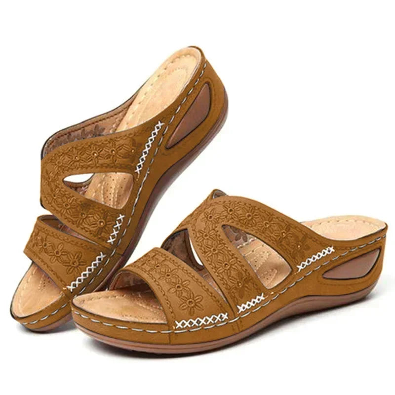 Summer 2025 women's sandals with exposed toes, retro anti slip leather casual women's fashionable versatile sandals