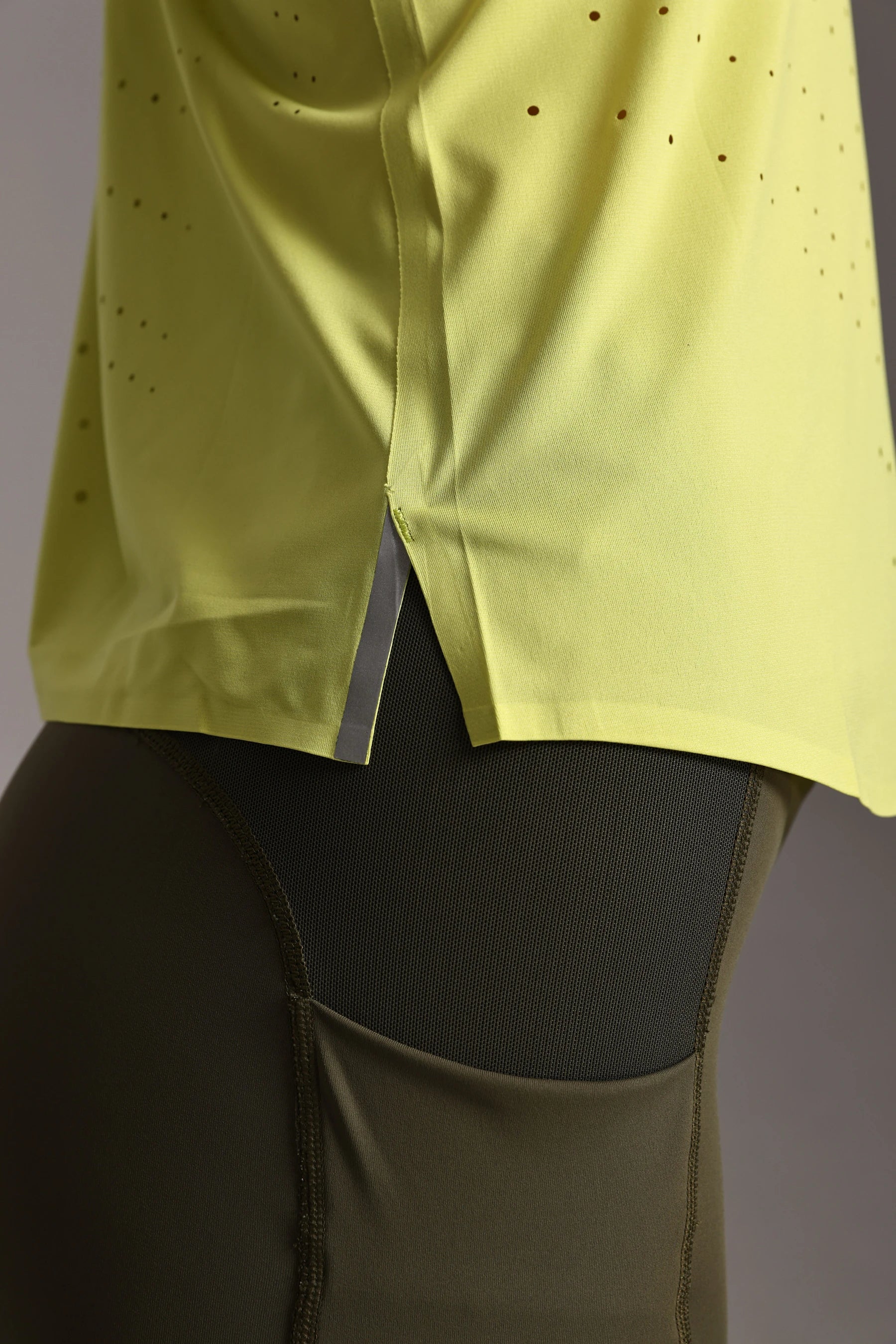 Womens Running Vests Lightweight Tops Marathon Outdoor Sports Fitness Hole Vest Sleeveless Shirts Clothing Quick Dry Breathable