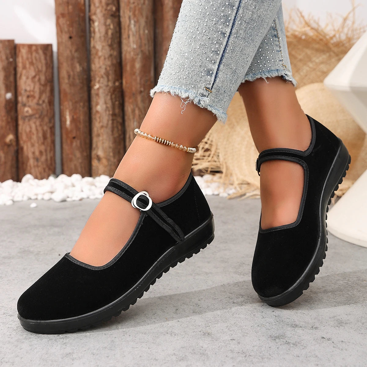 Women's Spring Comfortable and Durable Solid Color Versatile Lightweight Soft Bottom Casual Fashion One Step Sneakers
