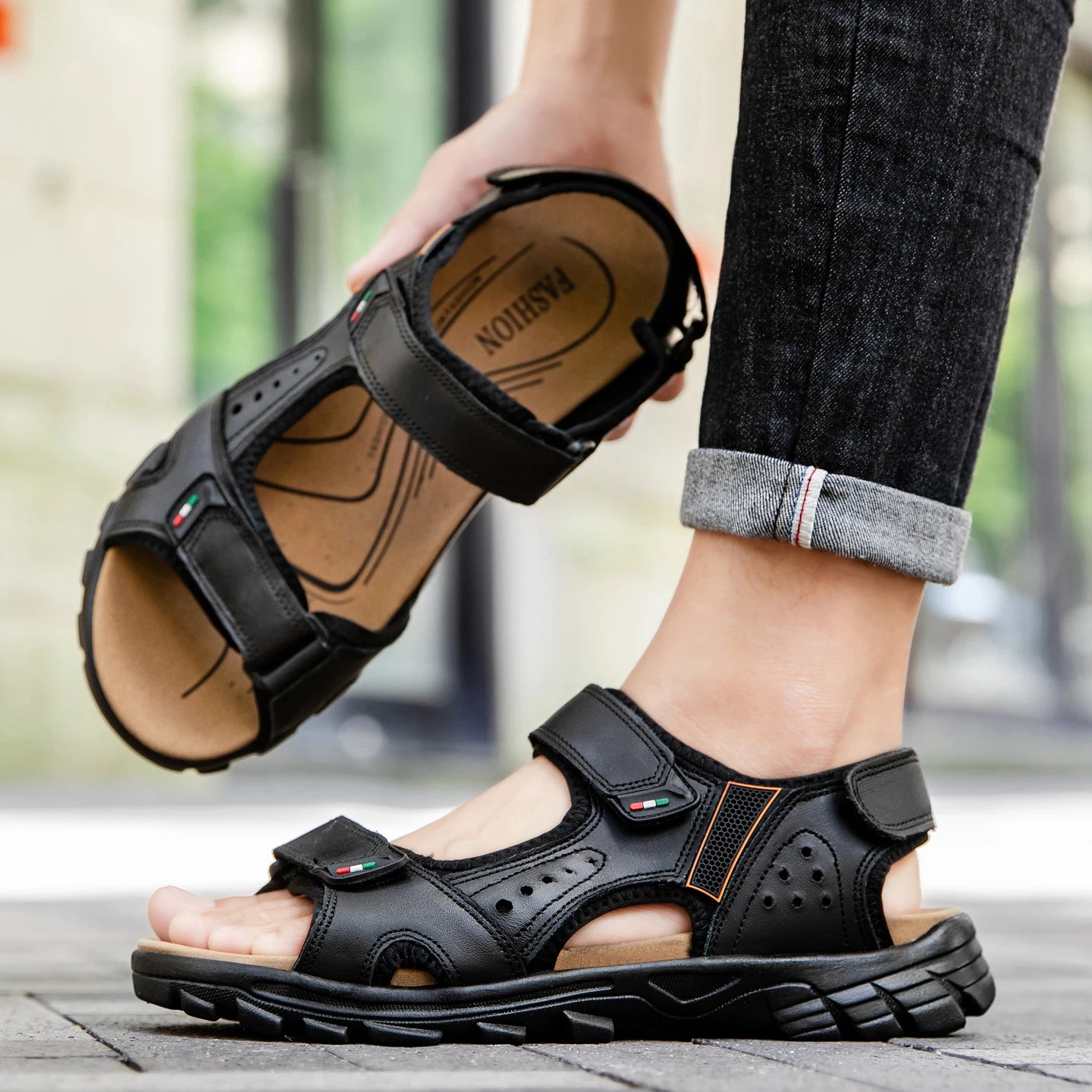 Outdoor Summer Sandals Outdoor Men's Leather Beach Shoes Breathable Casual Sandalias Man Wading Shoes Non-slip Slippers Sandaly