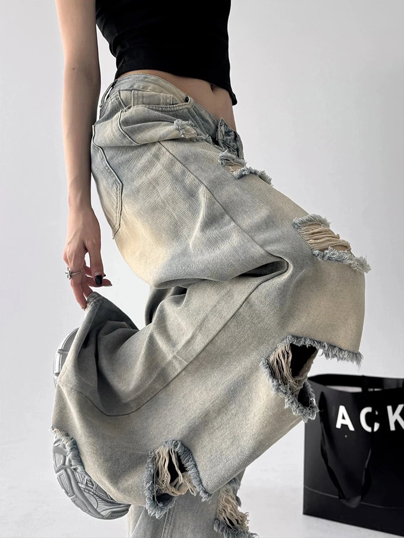 American Vintage Trend Ripped Frayed  Baggy Jeans Women Y2K Street-Style Distressed Design Fashionable Versatile Wide-Leg Pants