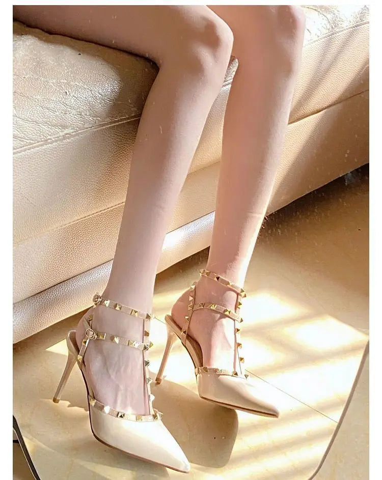 Fashion Ladies rivet high heels Luxury designer nude shoes Sexy pointed elegant shoes Women's plus size Hollow out pumps Mujer