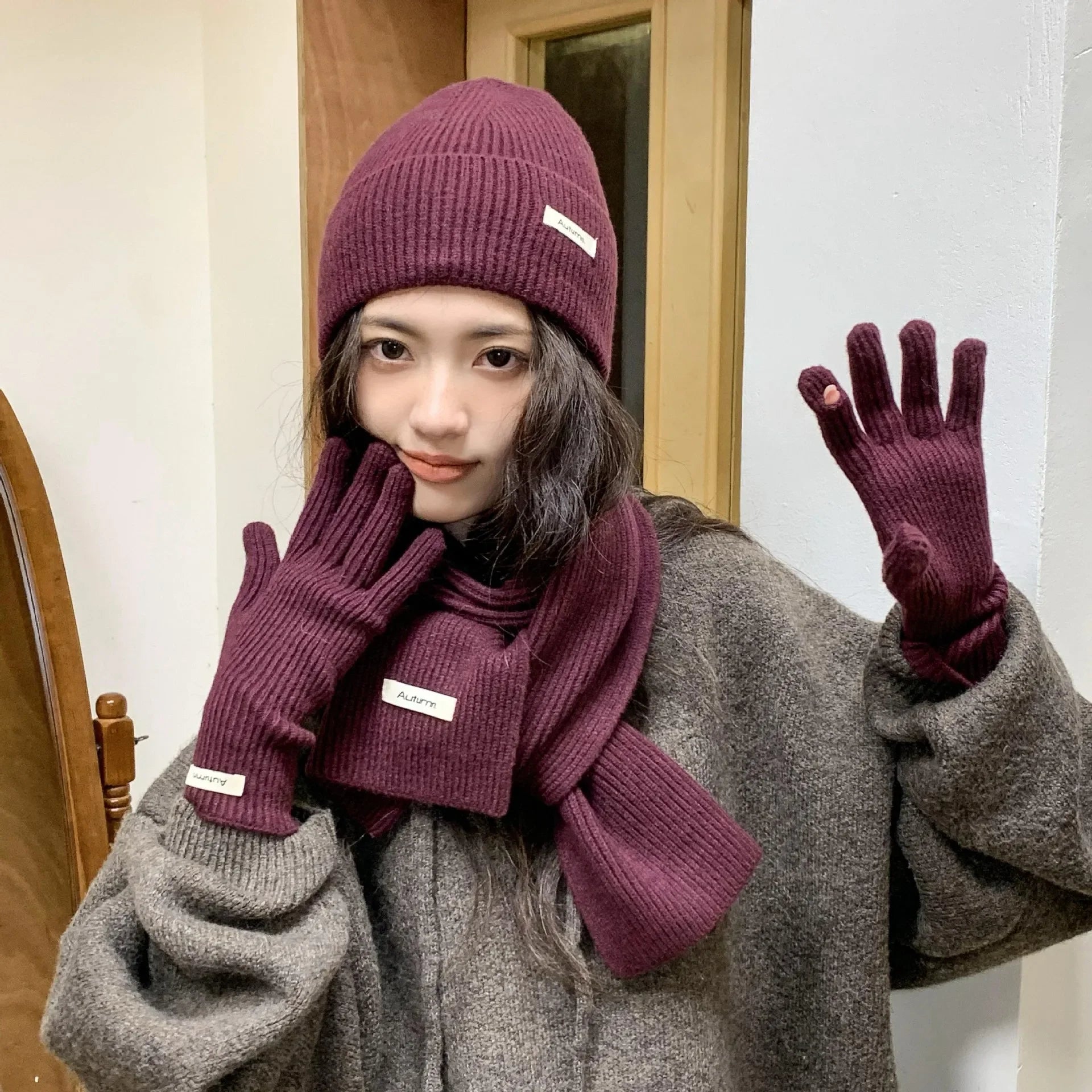 Solid Color Touch Screen Gloves Women Korean Autumn Winter Warm Knitted Three-piece Set Scarves Gloves Hat Women's Glove Sets