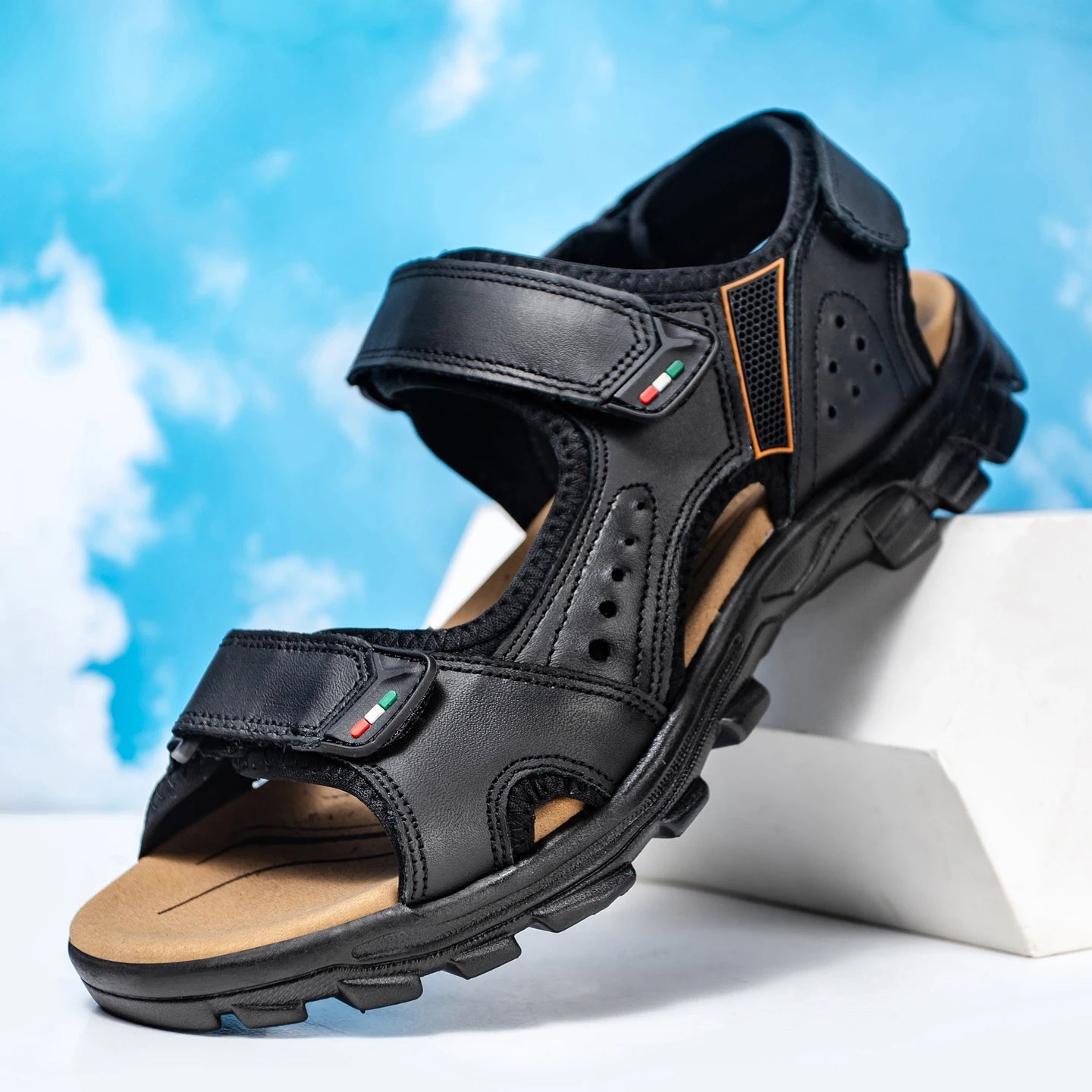 Outdoor Summer Sandals Outdoor Men's Leather Beach Shoes Breathable Casual Sandalias Man Wading Shoes Non-slip Slippers Sandaly