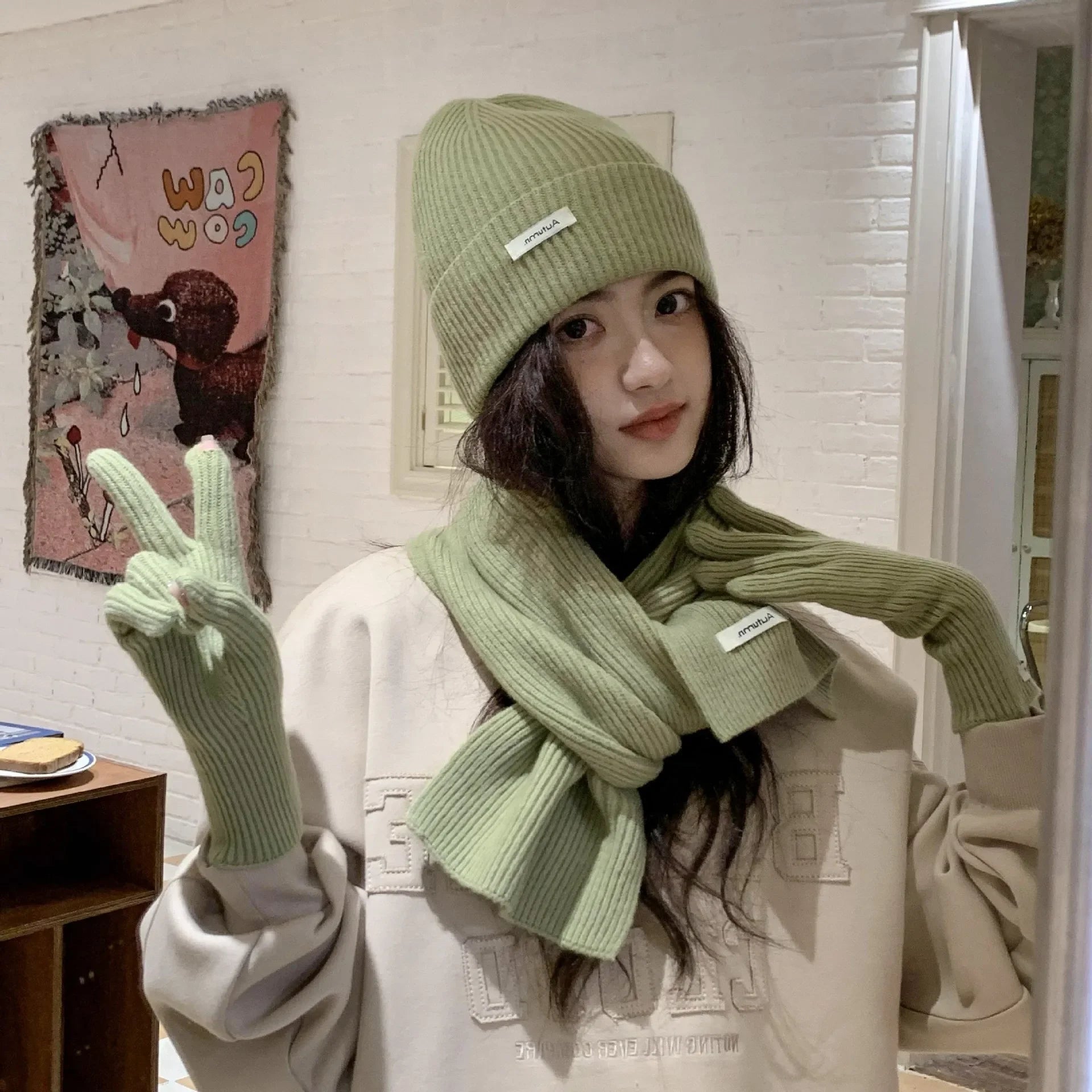 Solid Color Touch Screen Gloves Women Korean Autumn Winter Warm Knitted Three-piece Set Scarves Gloves Hat Women's Glove Sets