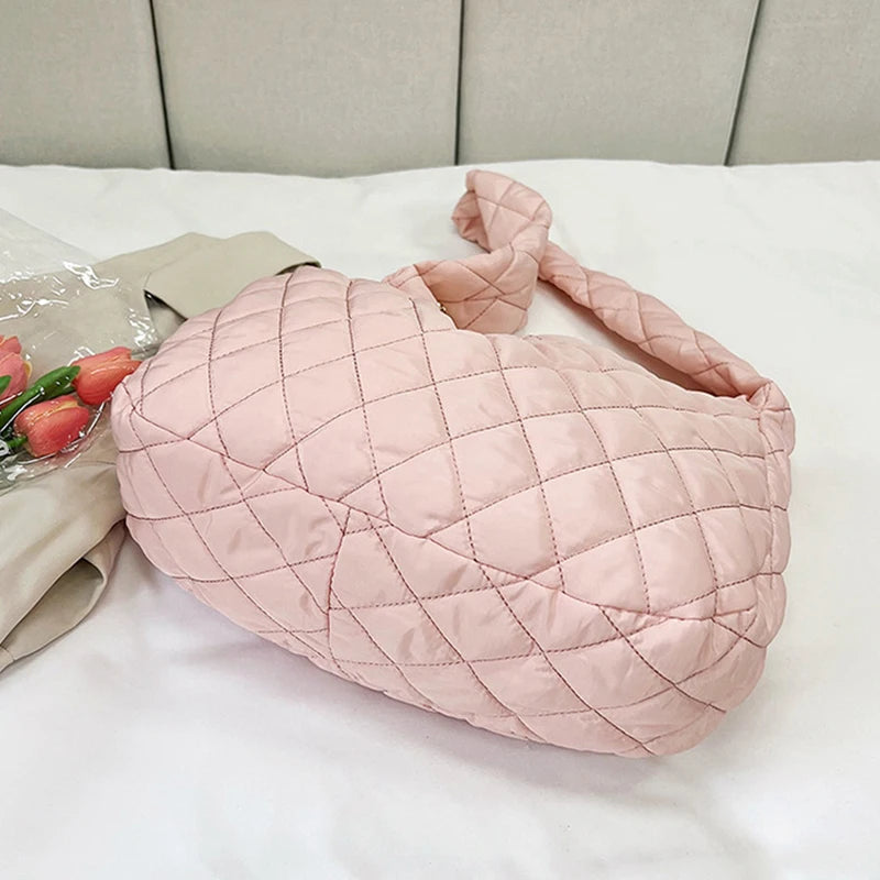 Women Large Capacity Quilted Tote Bag Winter Warm Lightweight Down Cotton Padded Plaid Shoulder Bags Underarm Bags Puffy Handbag