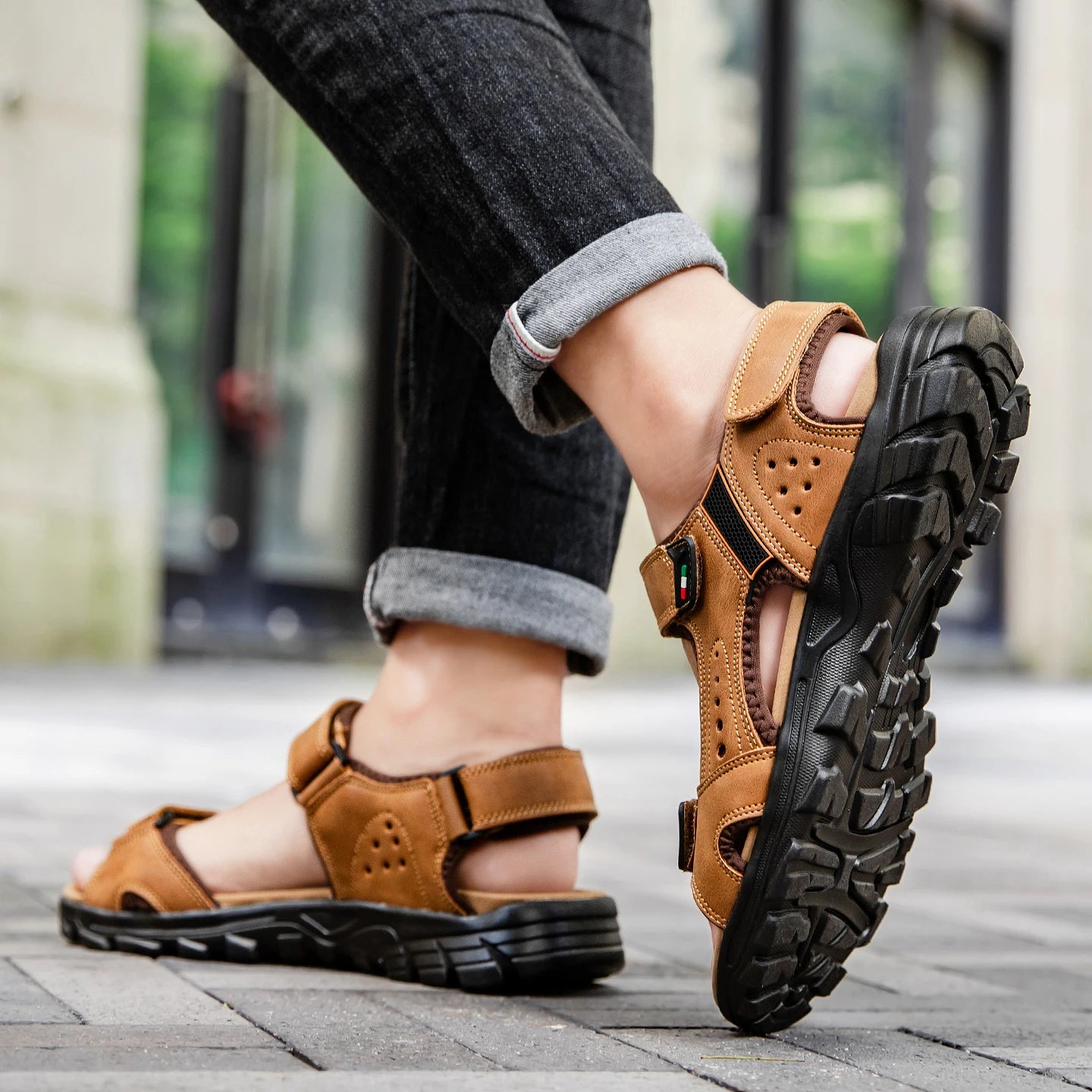 Outdoor Summer Sandals Outdoor Men's Leather Beach Shoes Breathable Casual Sandalias Man Wading Shoes Non-slip Slippers Sandaly