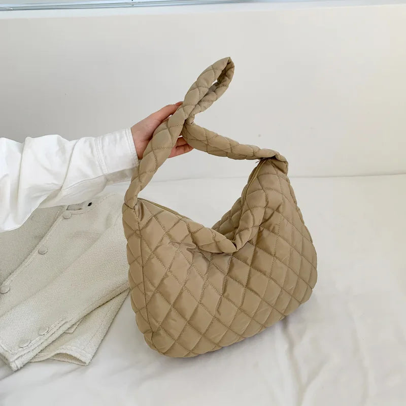 Women Large Capacity Quilted Tote Bag Winter Warm Lightweight Down Cotton Padded Plaid Shoulder Bags Underarm Bags Puffy Handbag