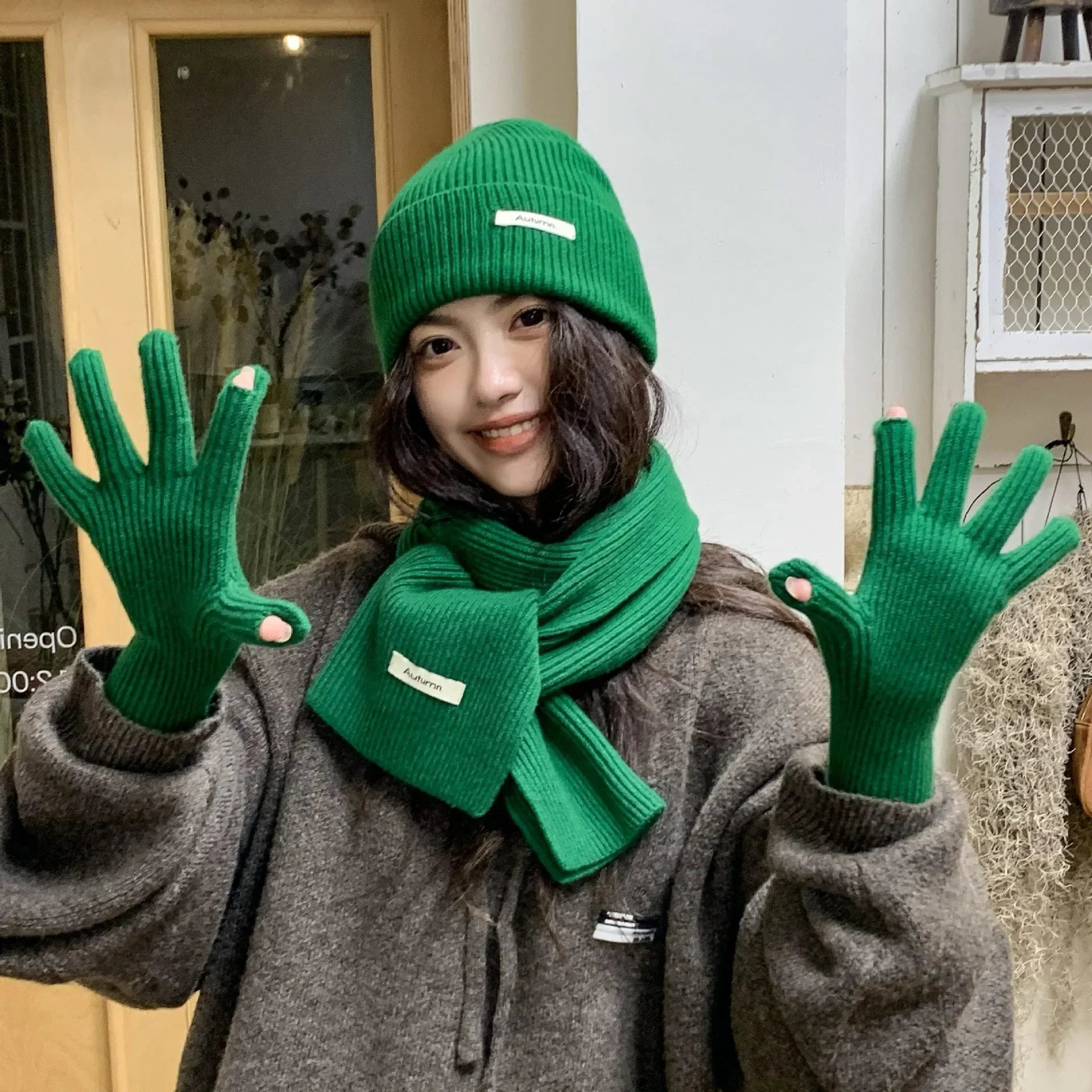 Solid Color Touch Screen Gloves Women Korean Autumn Winter Warm Knitted Three-piece Set Scarves Gloves Hat Women's Glove Sets