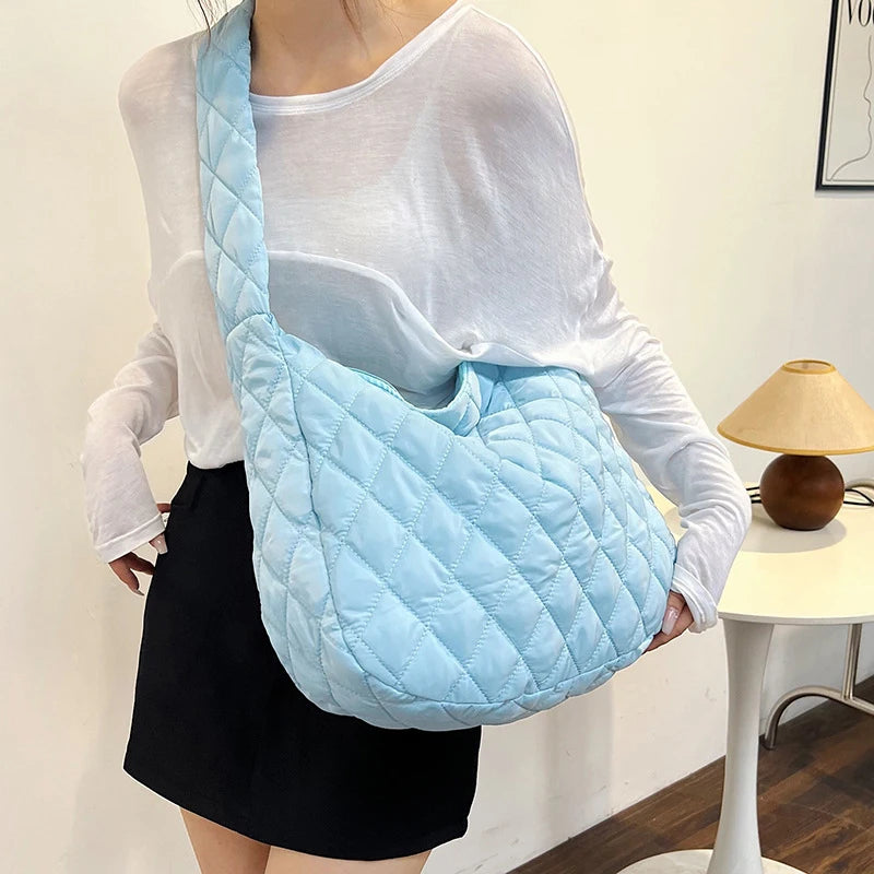 Women Large Capacity Quilted Tote Bag Winter Warm Lightweight Down Cotton Padded Plaid Shoulder Bags Underarm Bags Puffy Handbag