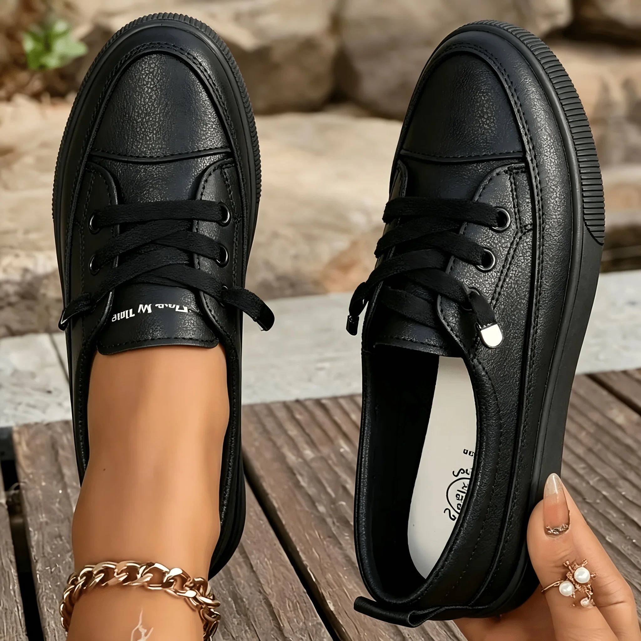 Women Mule Sneakers Slip On Half Slippers 2026 New Fashion Round Toe Platform Casual Shoes Ladies Lightweight Soft Leather Walking Sneakers Non Slip Flat Half Drag Outdoor Daily Wear White Black Versatile Lazy Footwear