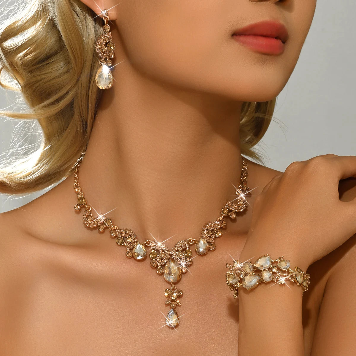 Luxury Red Crystal 3Pcs Jewelry Set Women's Gold Rhinestone Necklace Earrings Bracelet Bridal Wedding Party Accessories