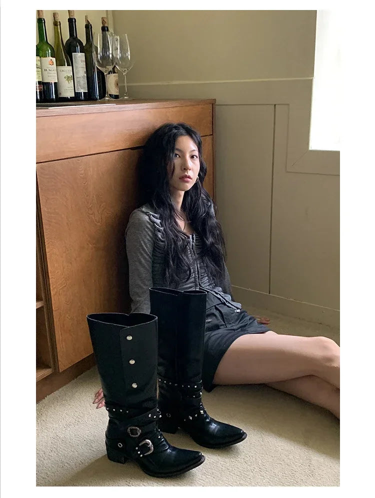 Woman Black Punk Knee High Platform Low Heel Trend Punk Gothic New Rock Leather Fashion Women Chunky Knight Motorcycle Footwear