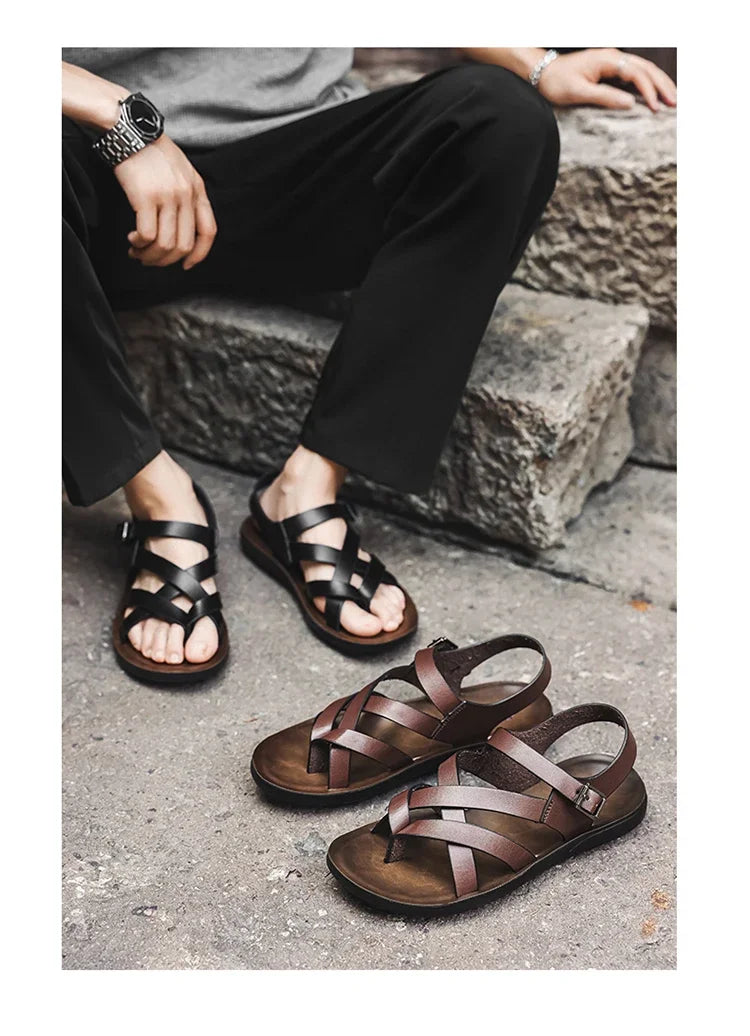 Fashion New Men Gladiators Black Buckle Strap Patent Leather Casual Shoes Summer Rome Breathable Beach Sandals Outdoor Slippers