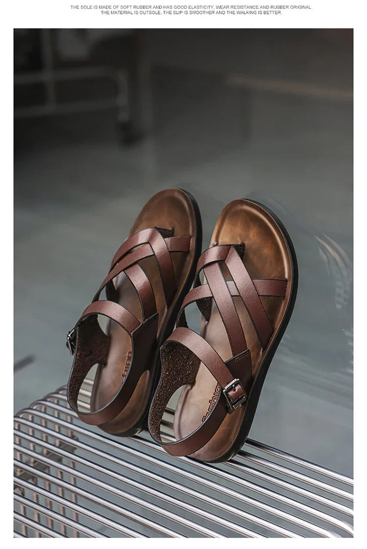 Fashion New Men Gladiators Black Buckle Strap Patent Leather Casual Shoes Summer Rome Breathable Beach Sandals Outdoor Slippers