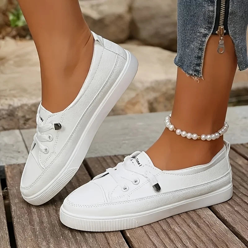 Women Mule Sneakers Slip On Half Slippers 2026 New Fashion Round Toe Platform Casual Shoes Ladies Lightweight Soft Leather Walking Sneakers Non Slip Flat Half Drag Outdoor Daily Wear White Black Versatile Lazy Footwear