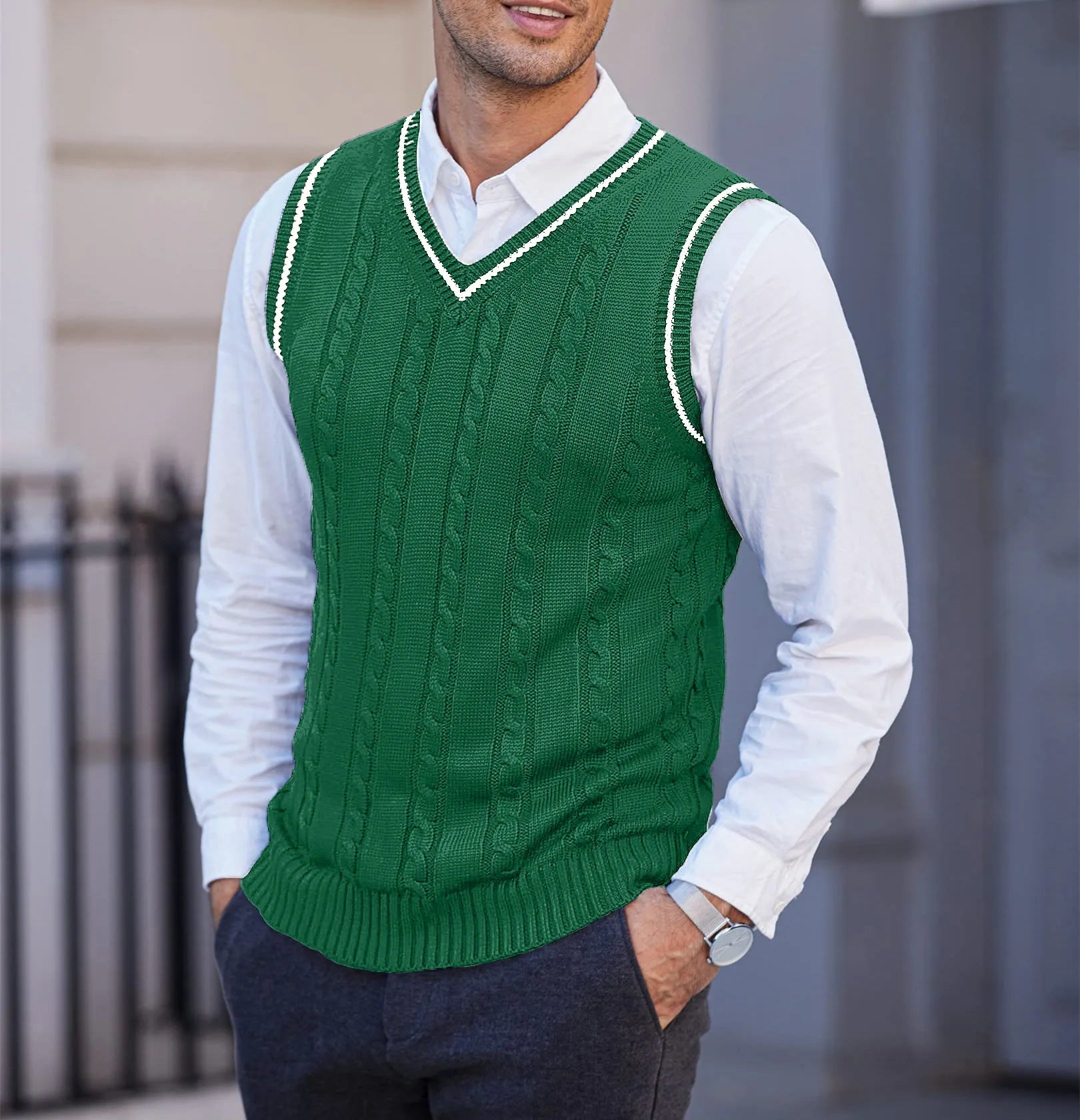 New Men's Knit V-Neck Sweater Vest Contrast Color Stripe Design Sleeveless Knitted Pullover Sweaters Men Smart Casual Waistcoats