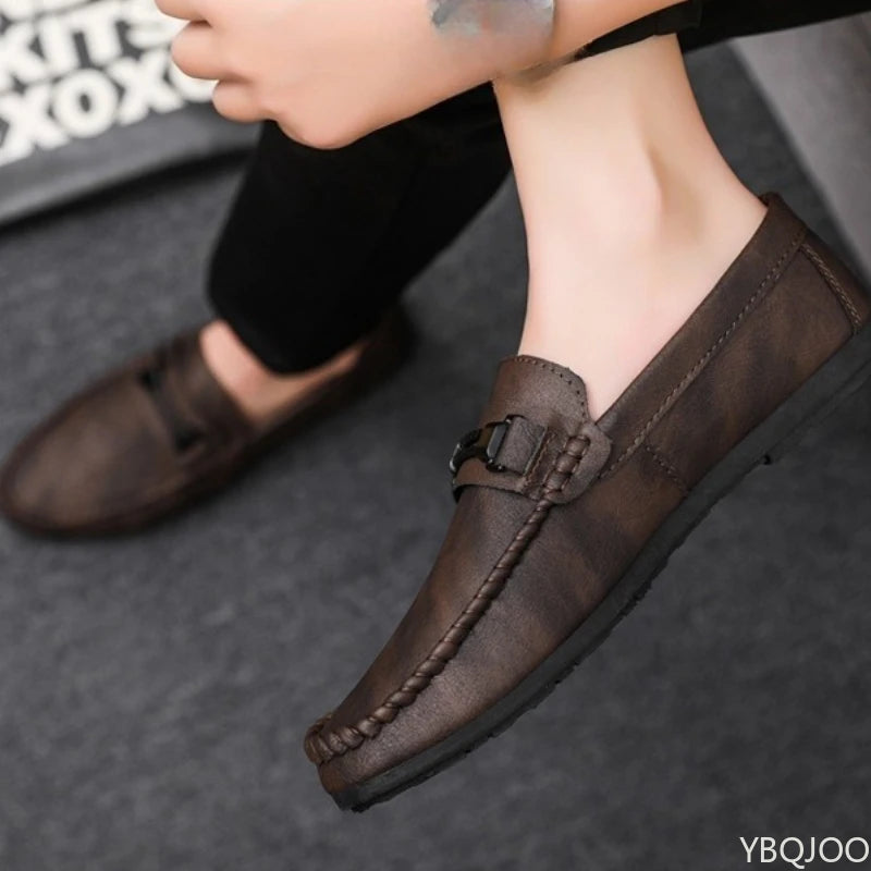 Simple comfortable new spring summer soft soled lightweight men's fashionable versatile men's thick soled breathable men's shoes