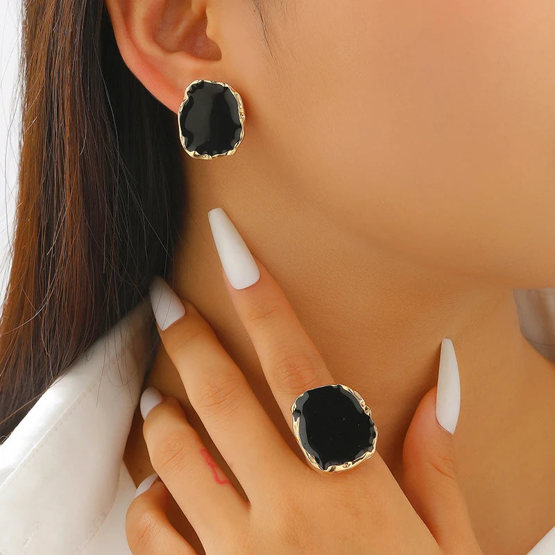2Pcs/Set New Vintage Enamel Earrings Rings For Women Punk Metal Side Classic Black Oil Drip Irregular Stones Luxury Jewelry Set