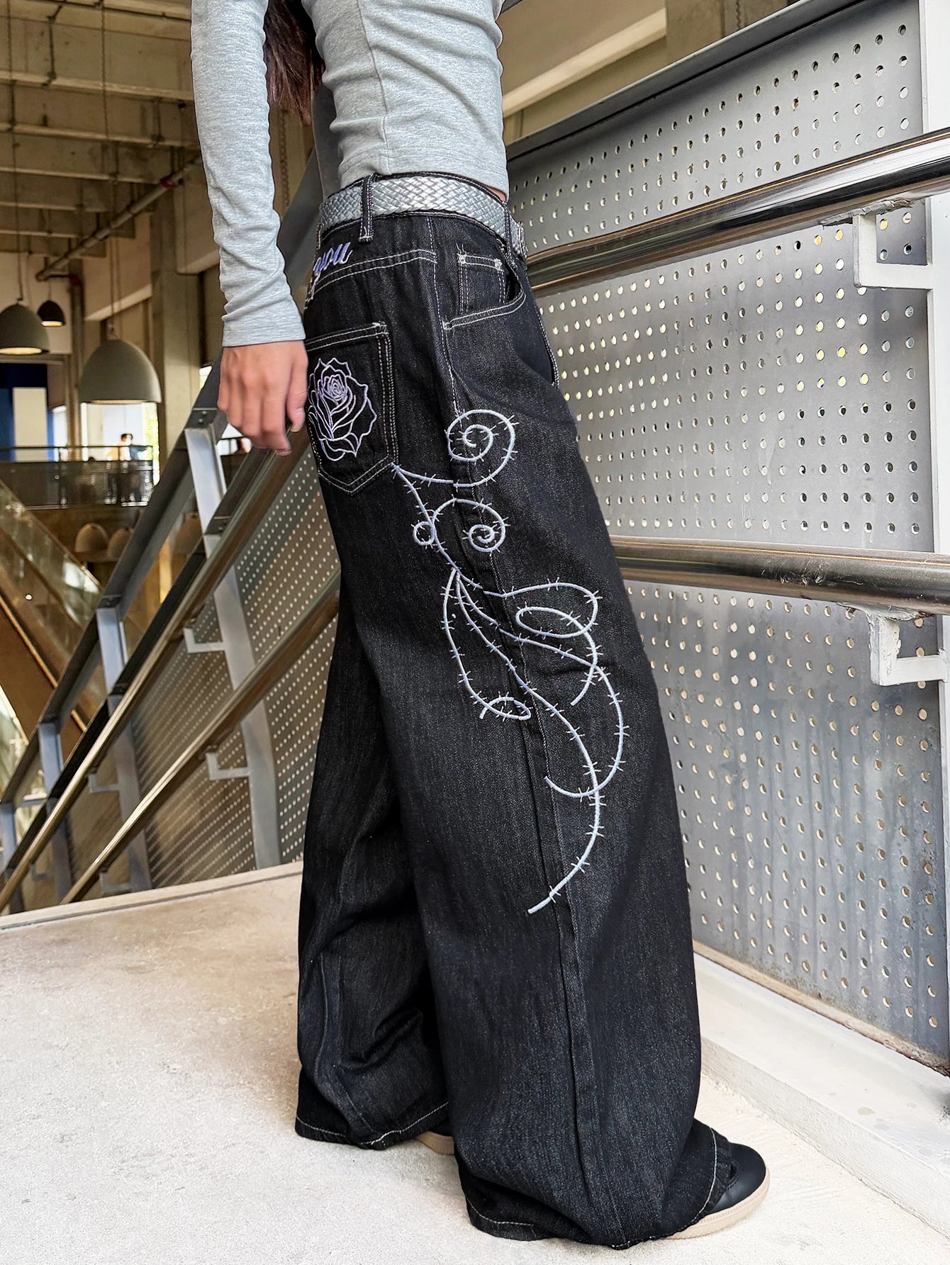 American Retro Heavy-Duty Letter Flower Embroidery Women's Loose Wide-Leg Jeans Street Fashion Fashion Versatile Black Trousers