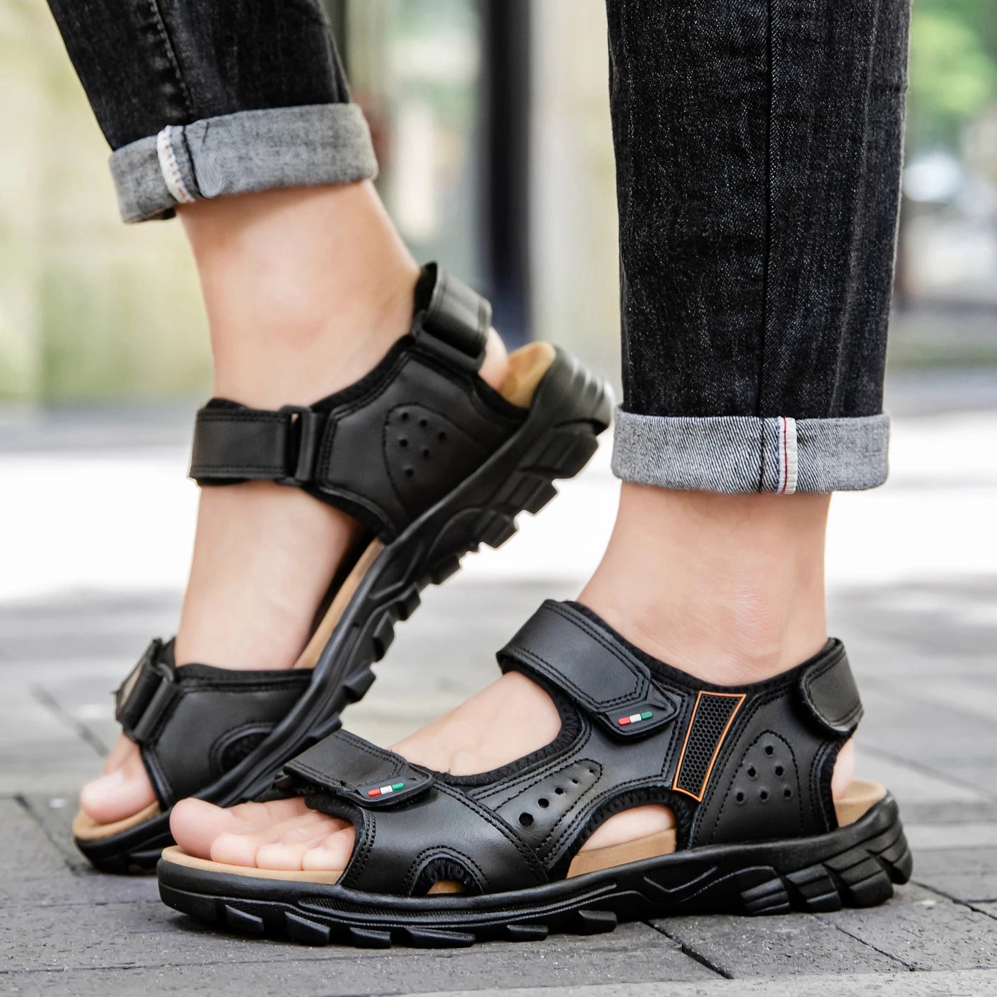 Outdoor Summer Sandals Outdoor Men's Leather Beach Shoes Breathable Casual Sandalias Man Wading Shoes Non-slip Slippers Sandaly
