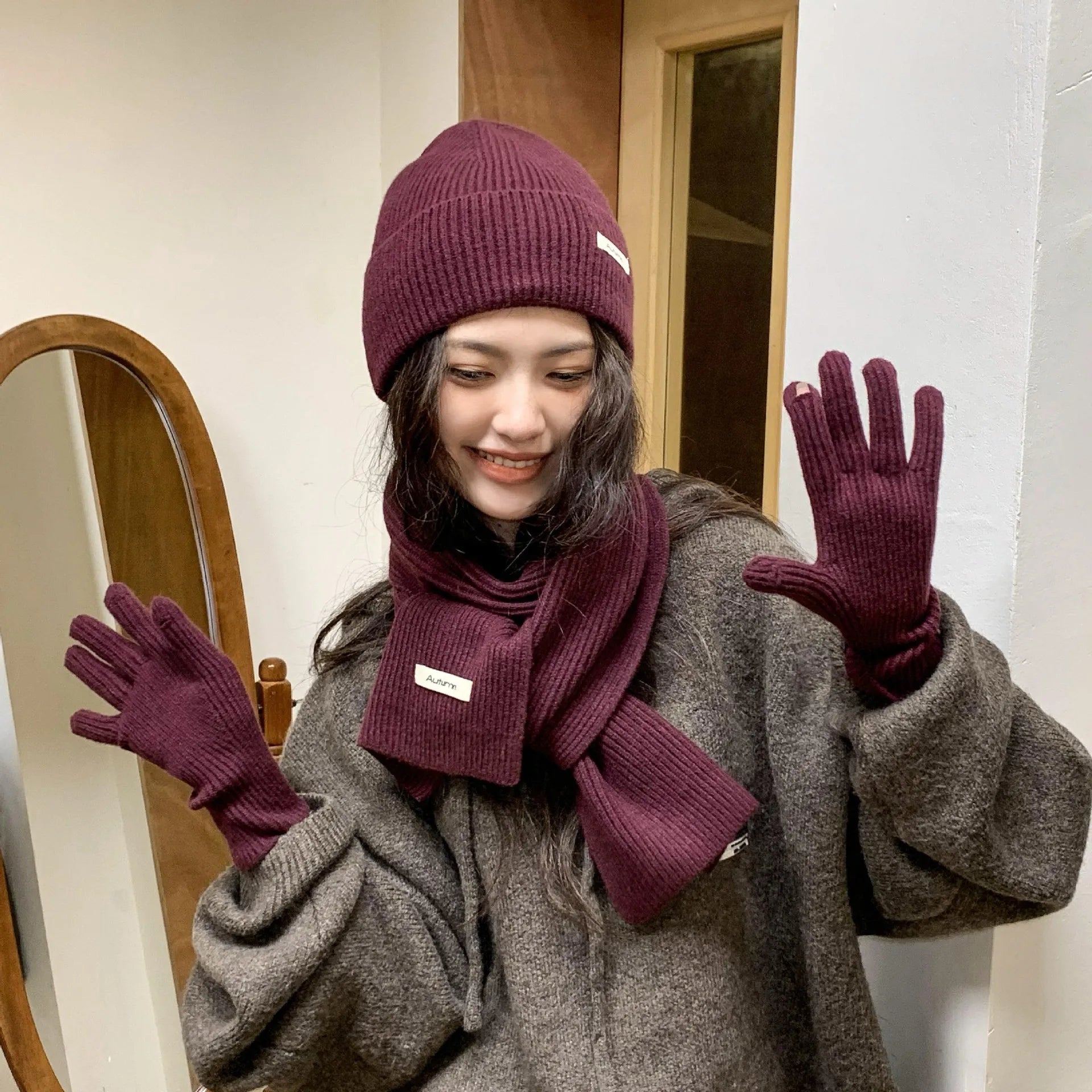 Solid Color Touch Screen Gloves Women Korean Autumn Winter Warm Knitted Three-piece Set Scarves Gloves Hat Women's Glove Sets